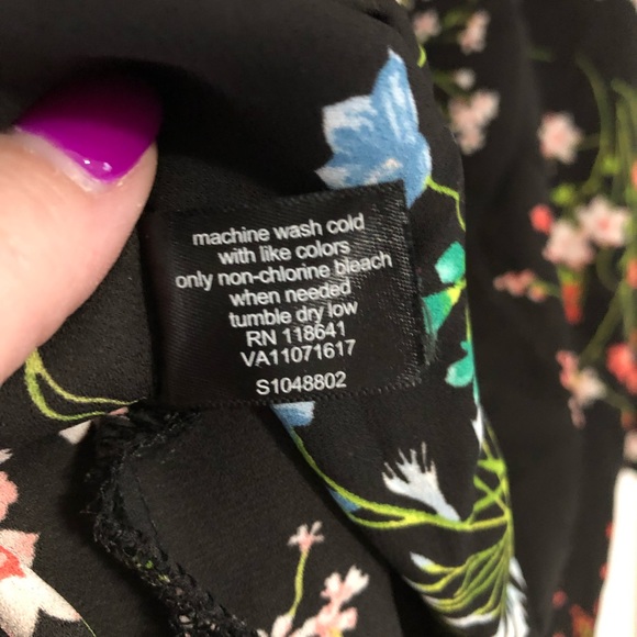 Lane Bryant Black Floral Lace Top - Picture 4 of 5